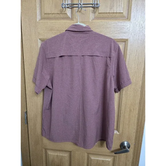 Canada Weather Gear Men's Size L Button Up Short Sleeve Shirt Dusty Rose Nice - Picture 6 of 6